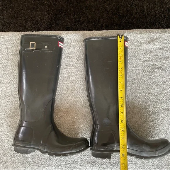 Hunter Classic Rain Boots - Picture 4 of 14